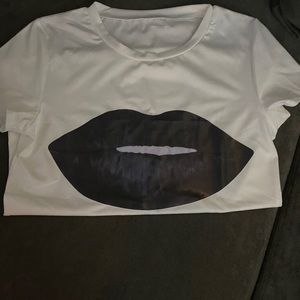 Lips tshirt